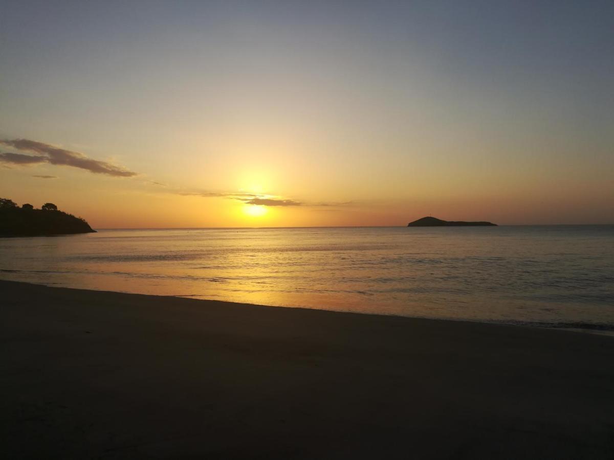 Togo B&B Farallon Playa Blanca  Ngoại thất bức ảnh