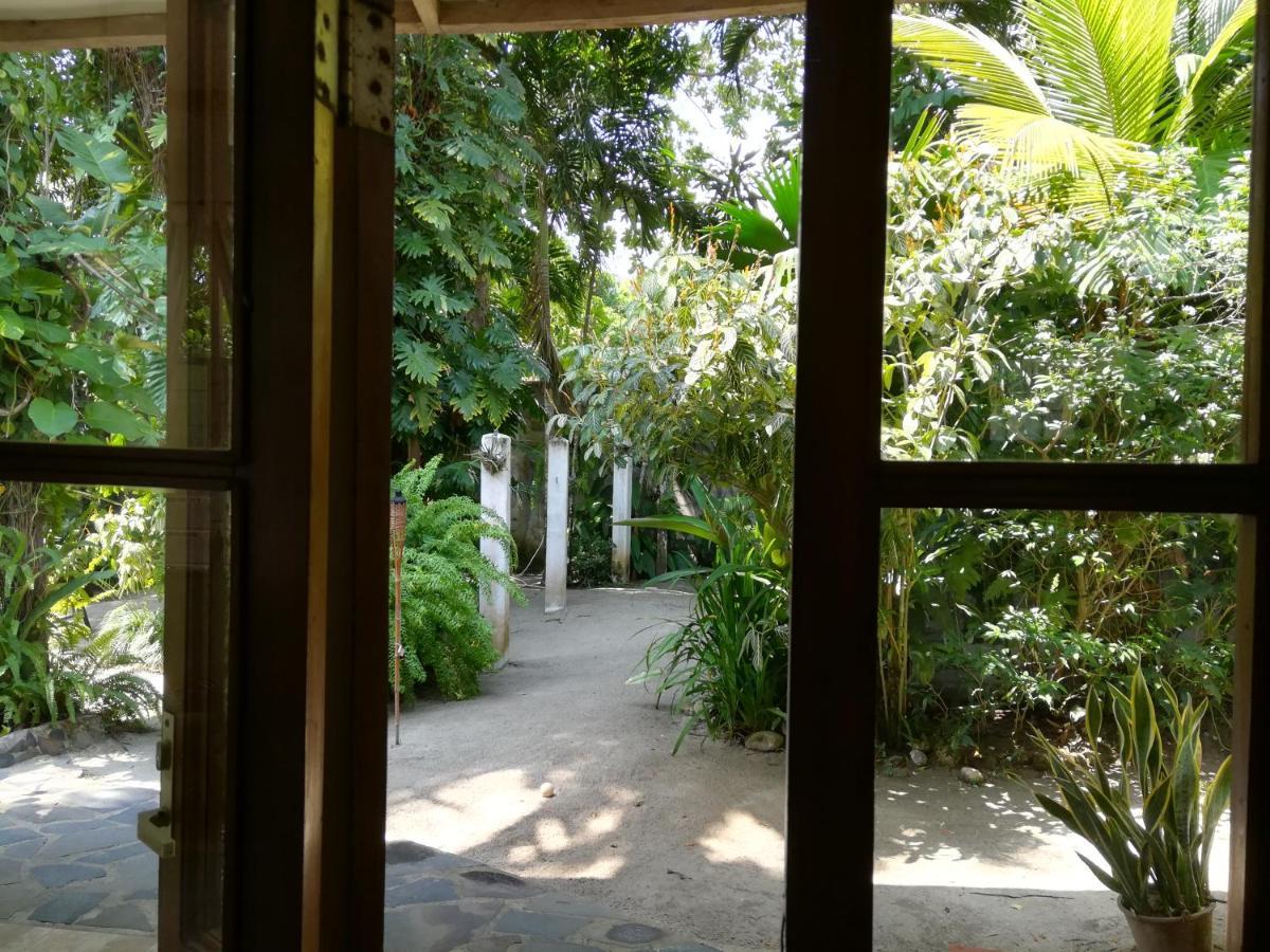 Togo B&B Farallon Playa Blanca  Ngoại thất bức ảnh