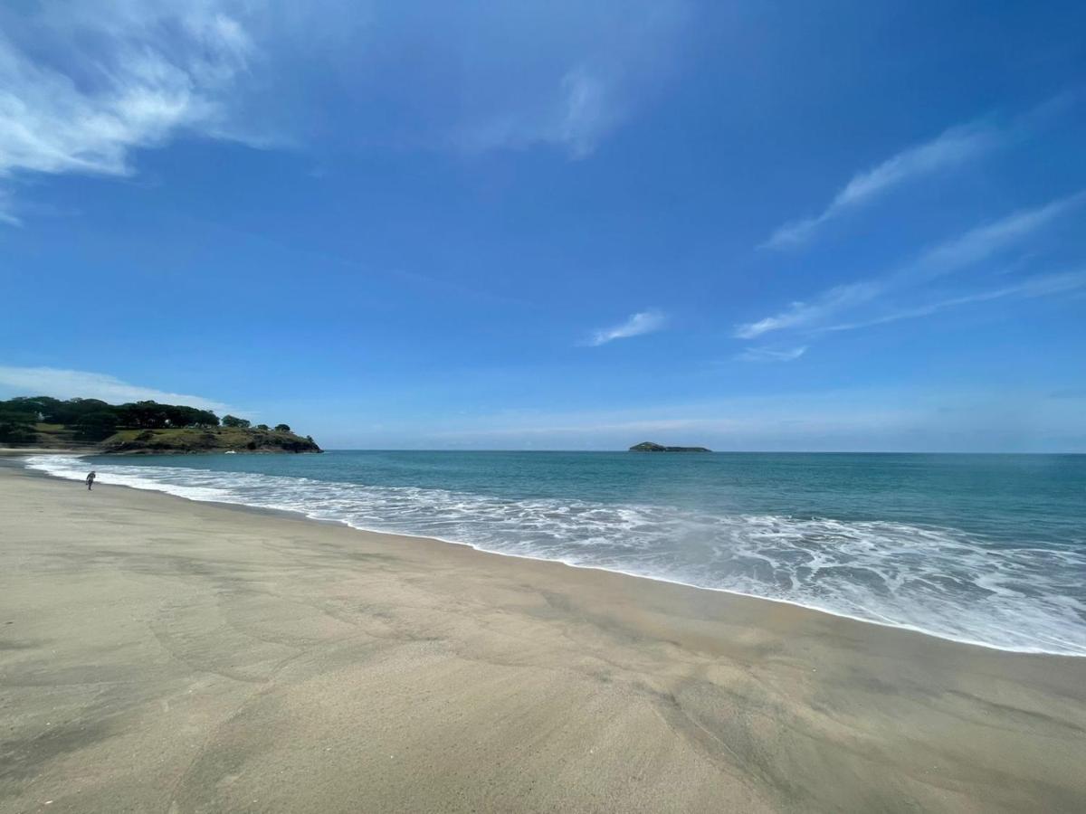 Togo B&B Farallon Playa Blanca  Ngoại thất bức ảnh